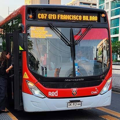 Display di infotainment PIS Systems su un autobus in Cile